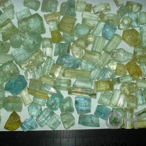 Ограночные кристаллы аквамарина